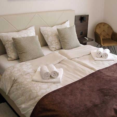 Apartman Neverin Lägenhet Rijeka Exteriör bild
