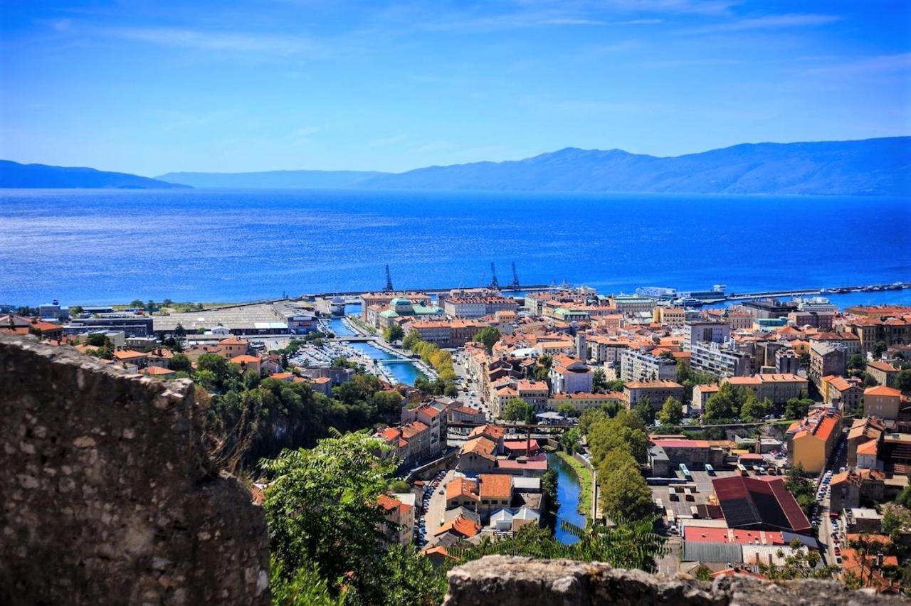 Apartman Neverin Lägenhet Rijeka Exteriör bild