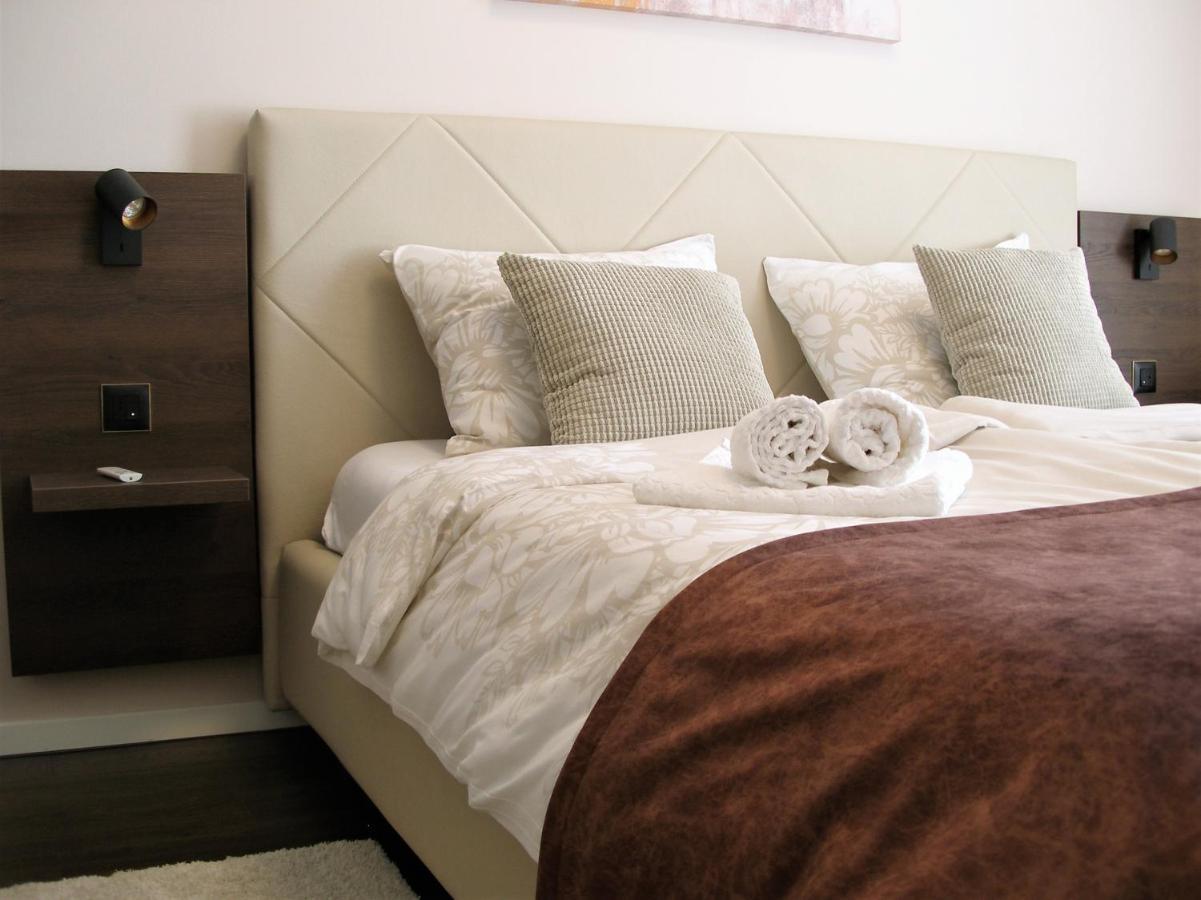 Apartman Neverin Lägenhet Rijeka Exteriör bild